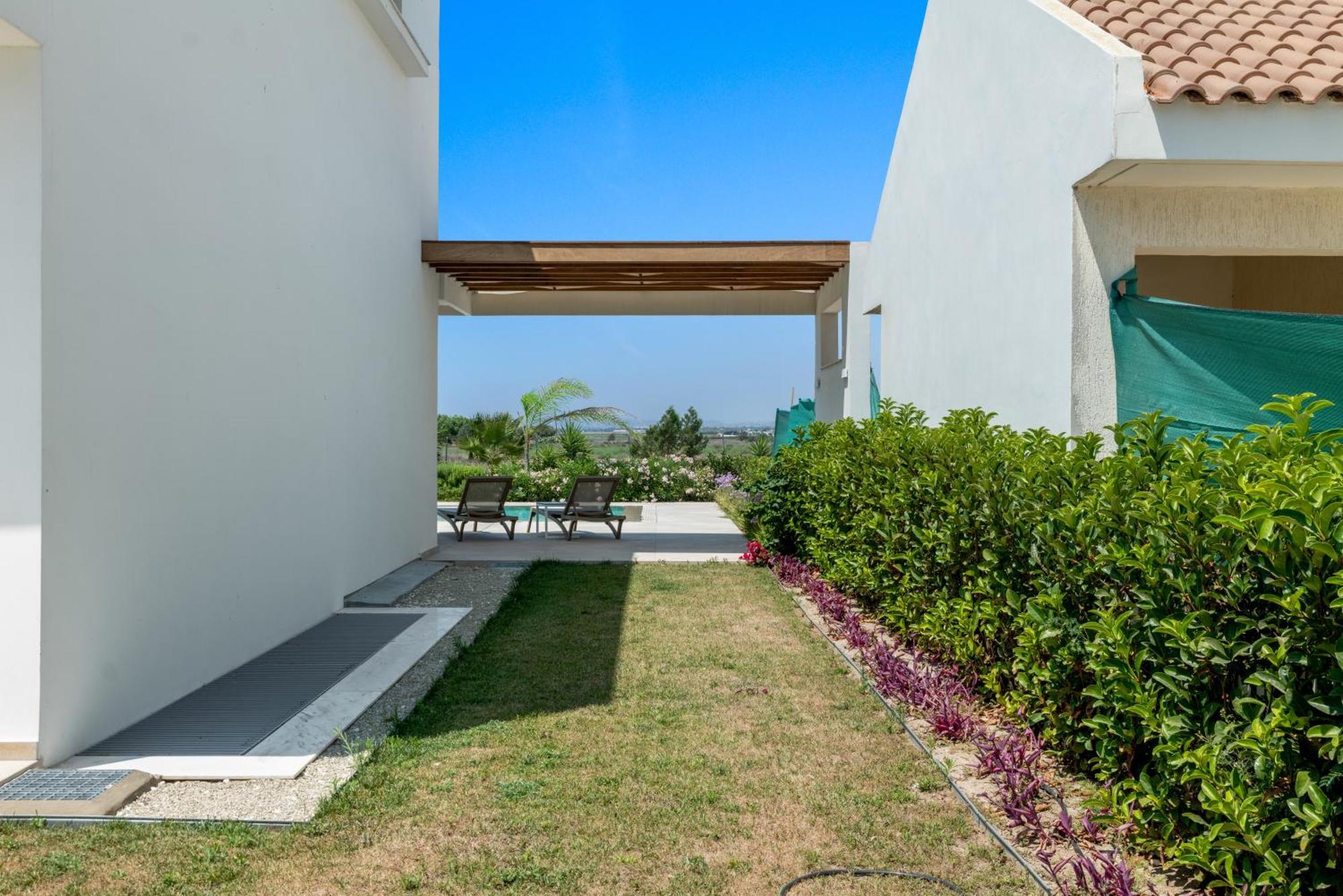 Serenity Waves Villa 17 Lárnaka Kültér fotó